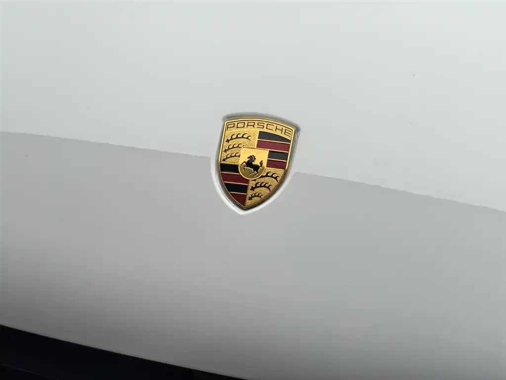 Porsche Macan — миниатюра 8