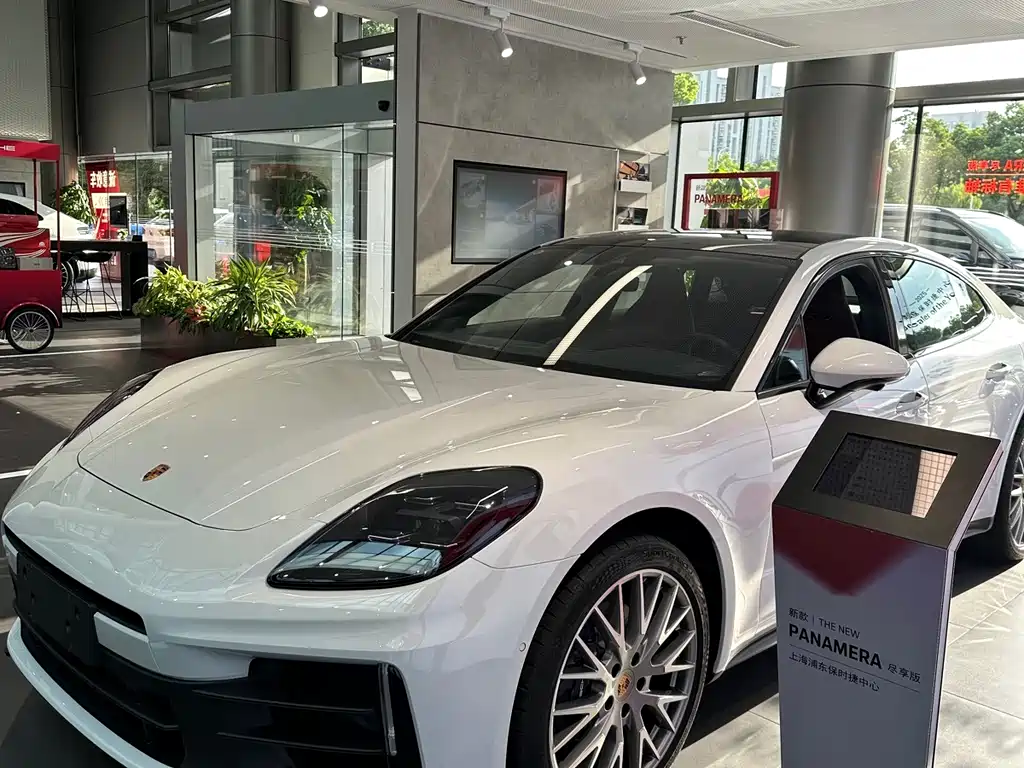 Porsche Panamera — миниатюра 2