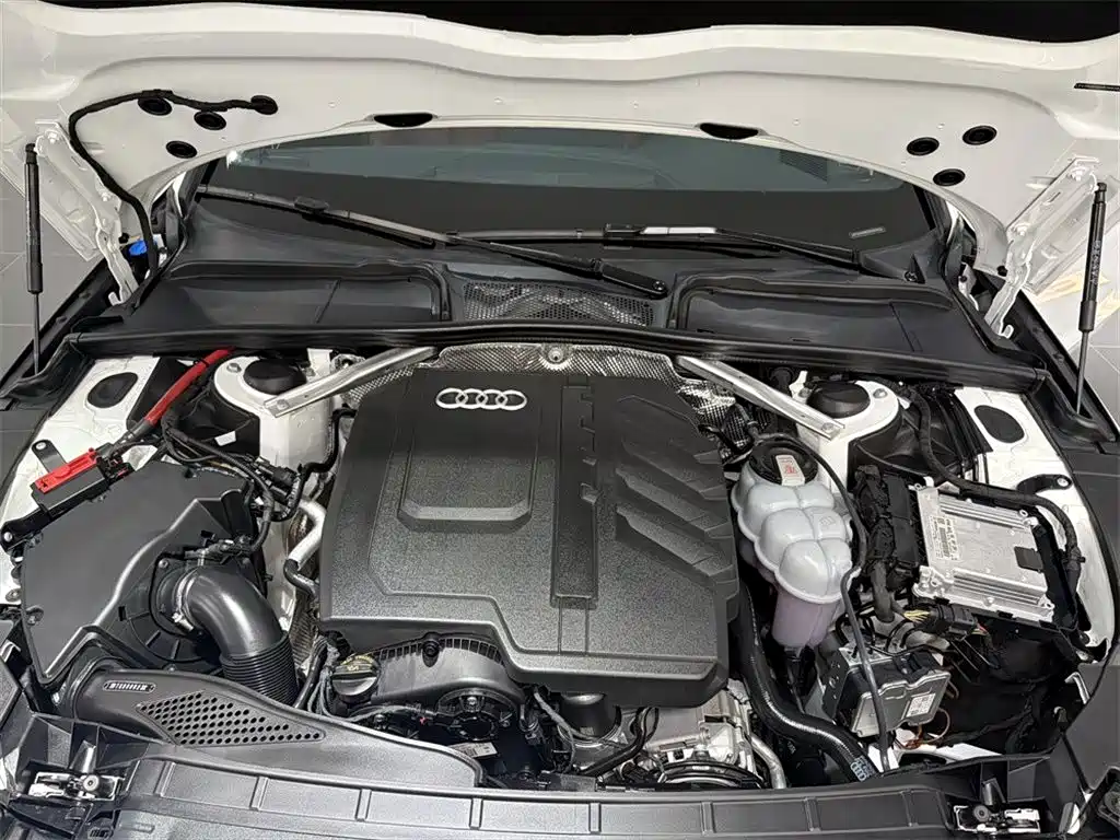 Audi A4L — миниатюра 8