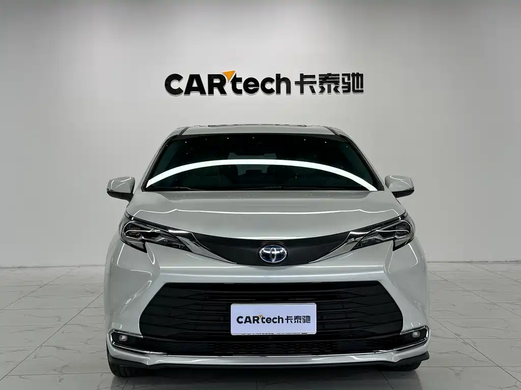 Toyota Sienna 2023 2.5L Comfort