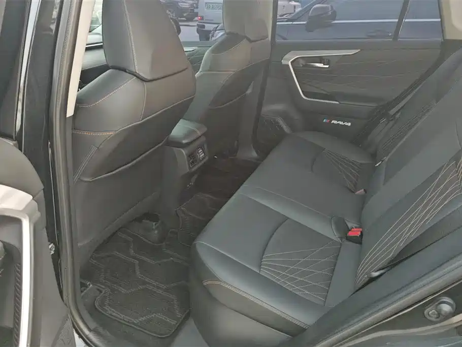 TOYOTA RAV4 RONGFANG