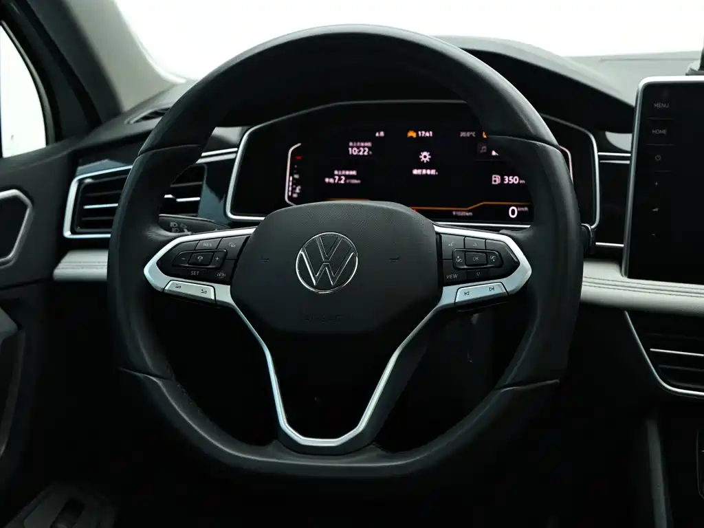 Volkswagen Tiguan L — миниатюра 15