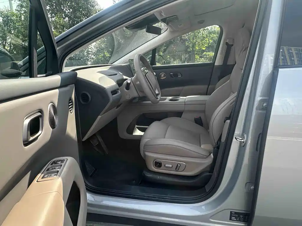 Li Auto Li i8 — миниатюра 4