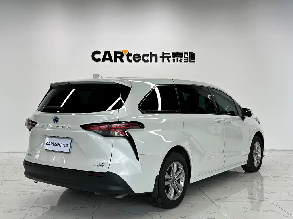 Toyota Sienna 2023 2.5L Comfort