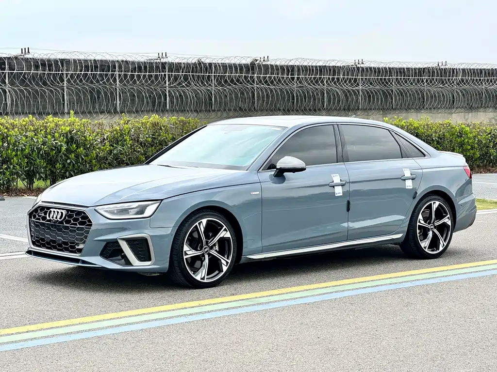 Купить Audi A4L