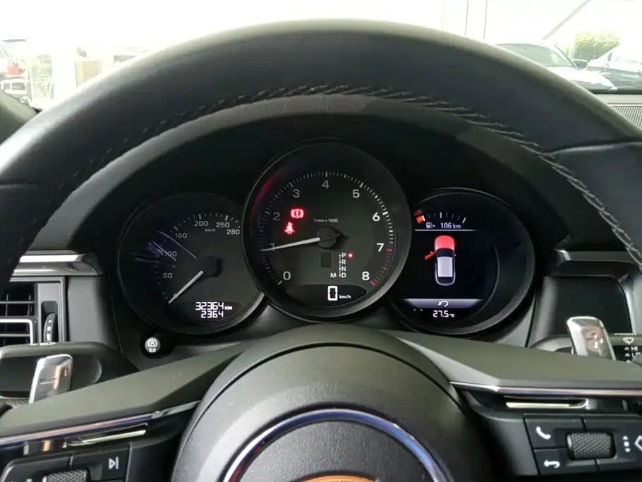 Porsche Macan — миниатюра 14