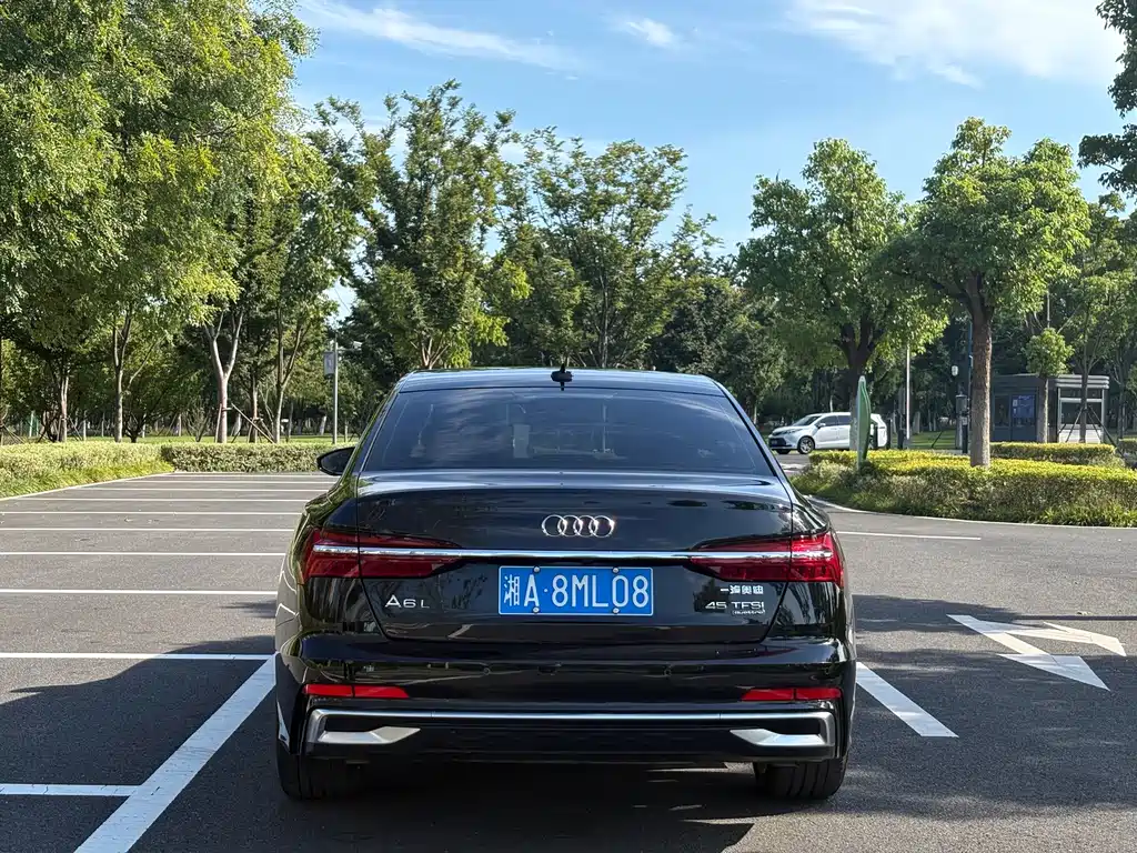 Audi A6L — миниатюра 5