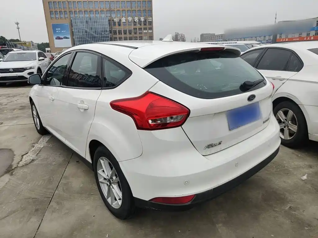 Ford Focus — миниатюра 5