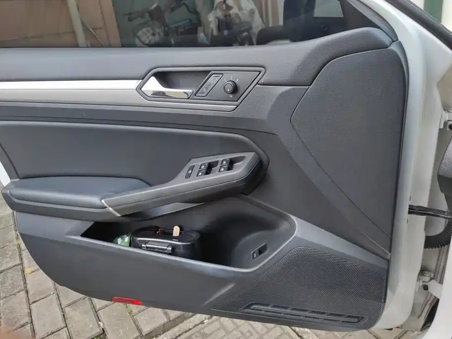 Volkswagen Lamando — миниатюра 7