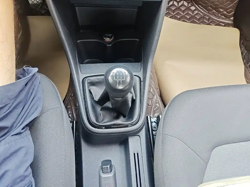 Volkswagen Jetta — миниатюра 14
