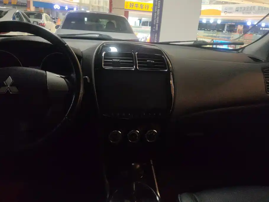 Mitsubishi ASX — миниатюра 13