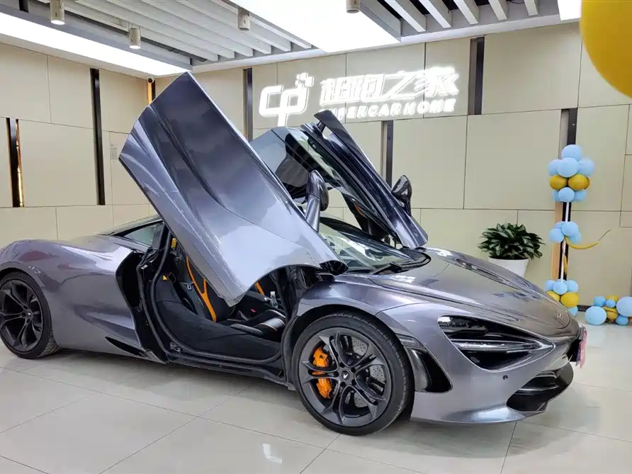 McLaren 720S 2018