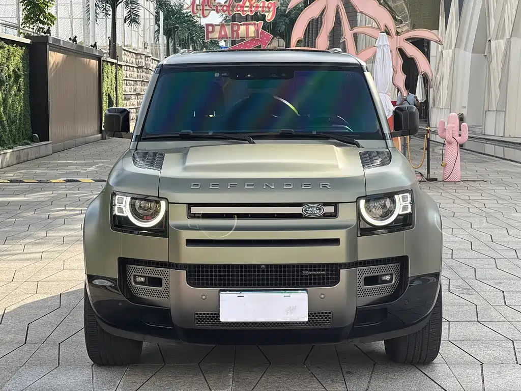 Land Rover Defender — миниатюра 2