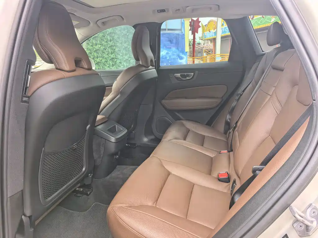 Volvo XC60 — миниатюра 9