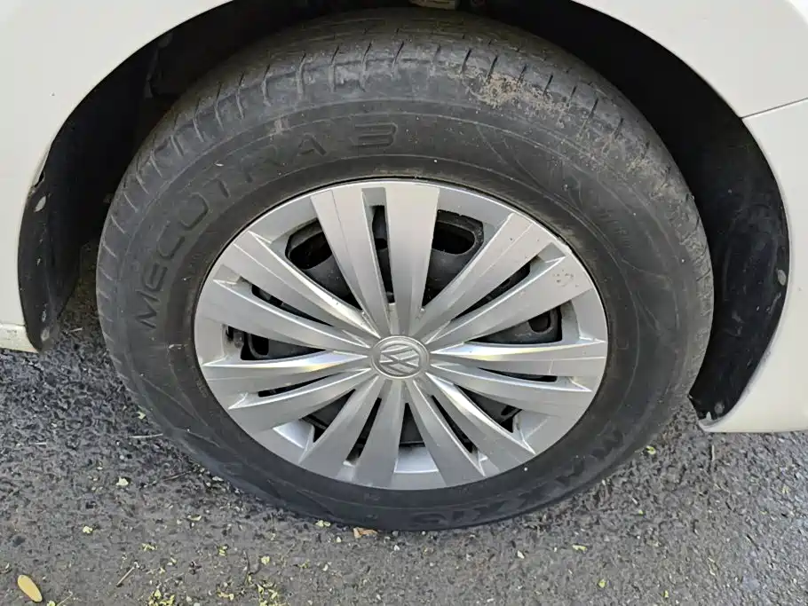 Volkswagen Santana — миниатюра 6