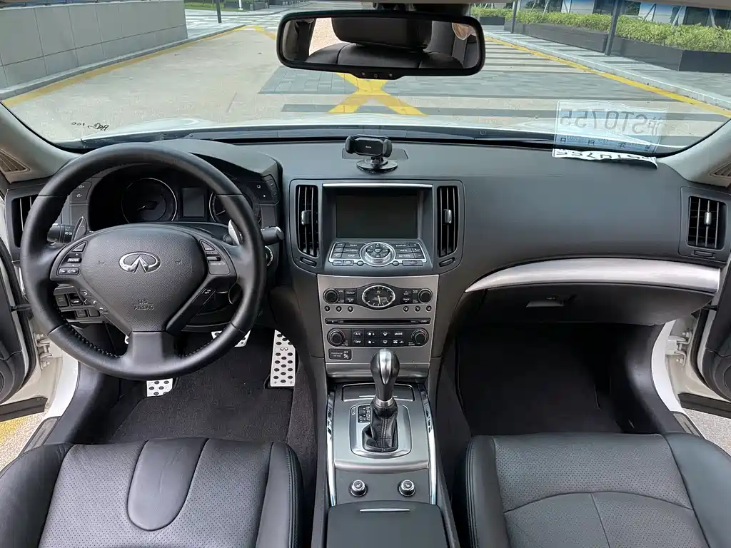 Infiniti G — миниатюра 8