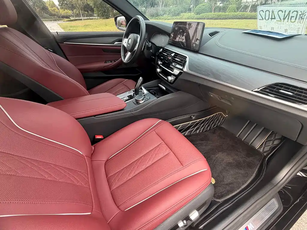 BMW 5 Series — миниатюра 15