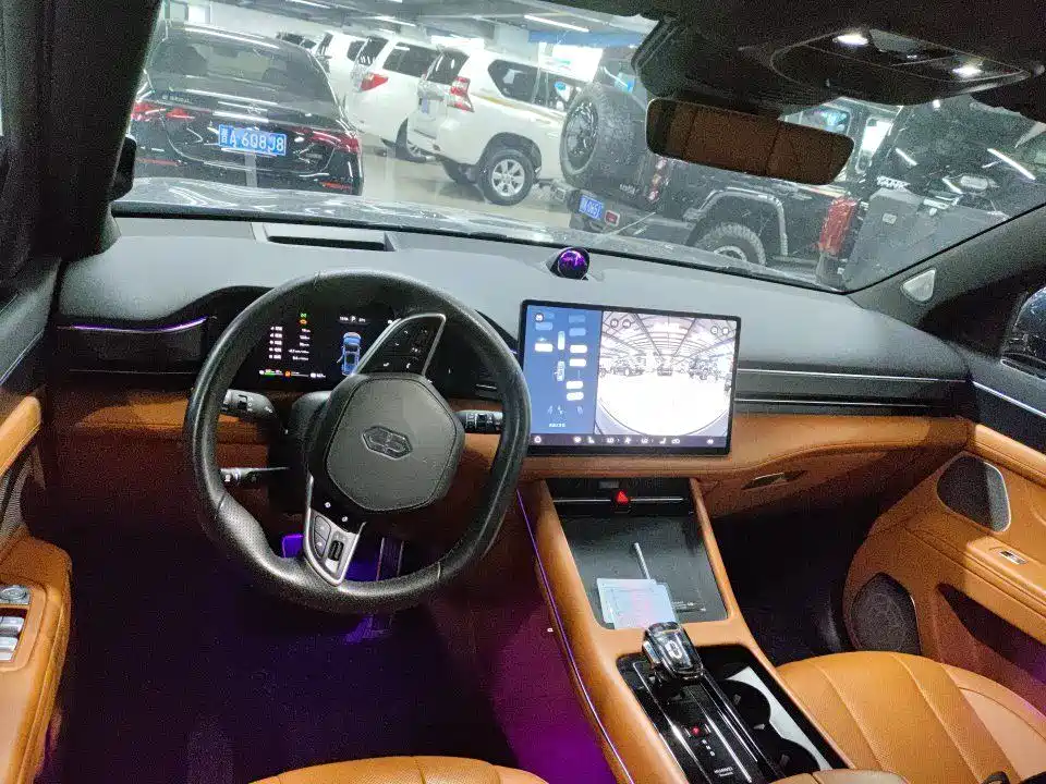 Aito M7 2024 1.5T Smart Drive Pro 5 мест