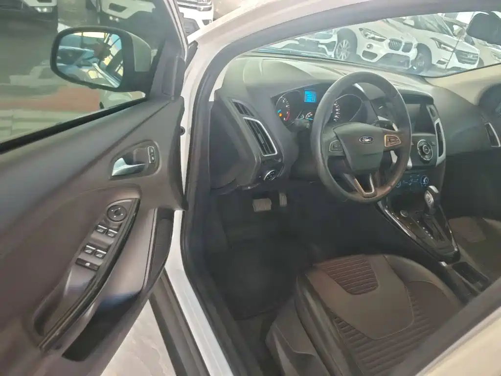 Ford Focus — миниатюра 16