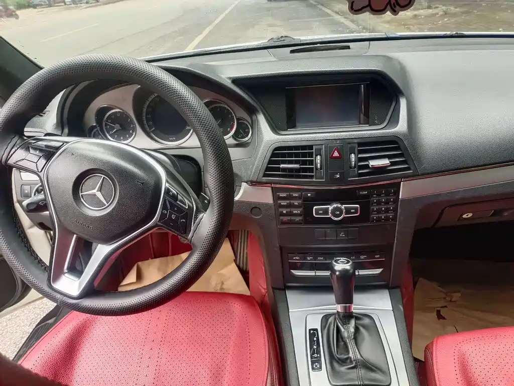 Mercedes-Benz E-Class (Import) — миниатюра 6