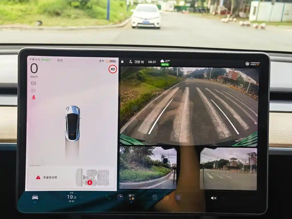Tesla Model Y — миниатюра 13
