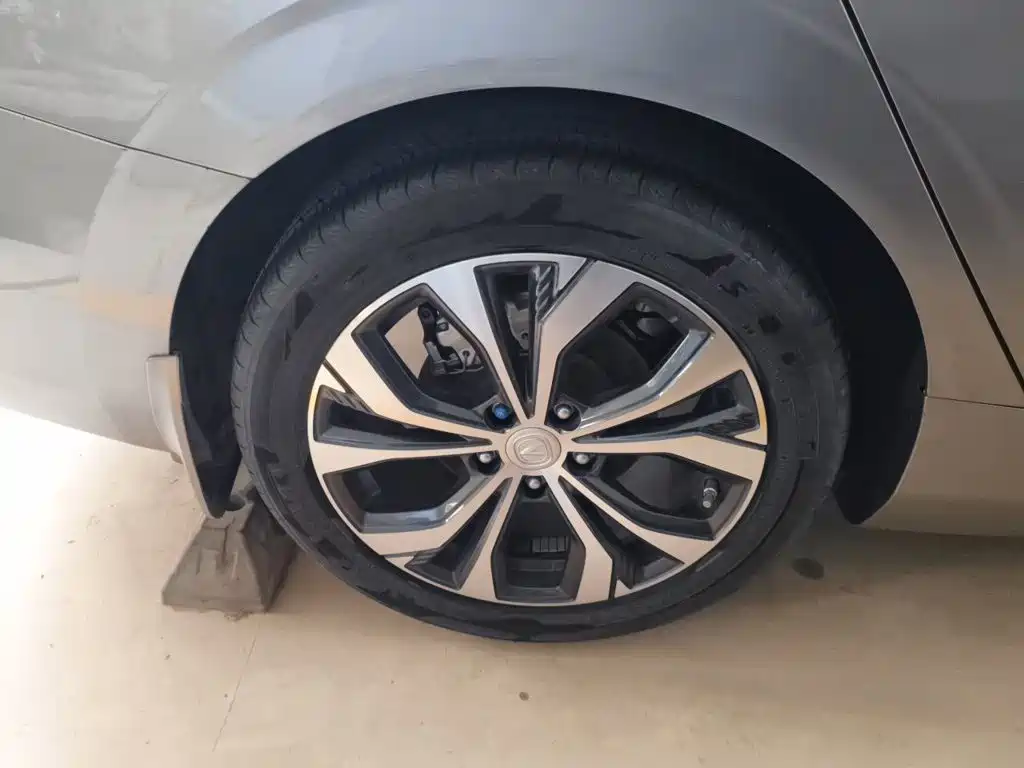 Changan Eado — миниатюра 8