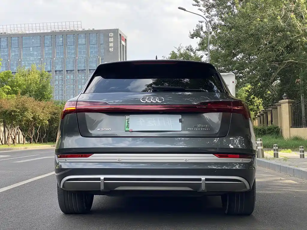 Audi e-tron 2021 50 quattro