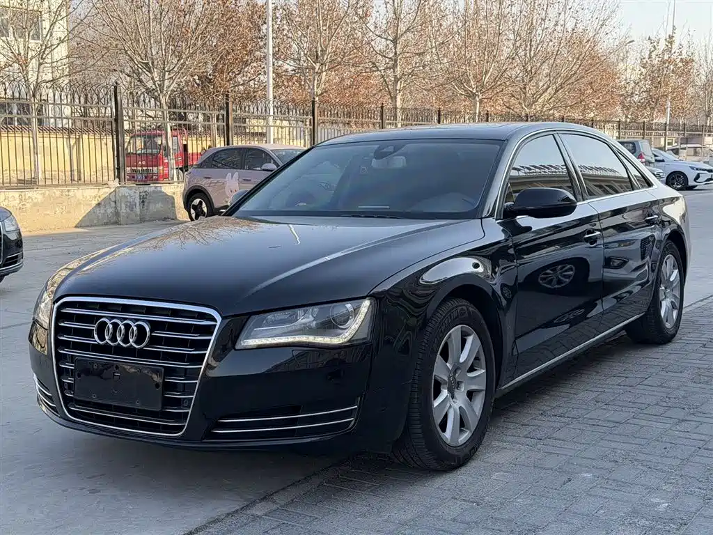 Купить Audi A8