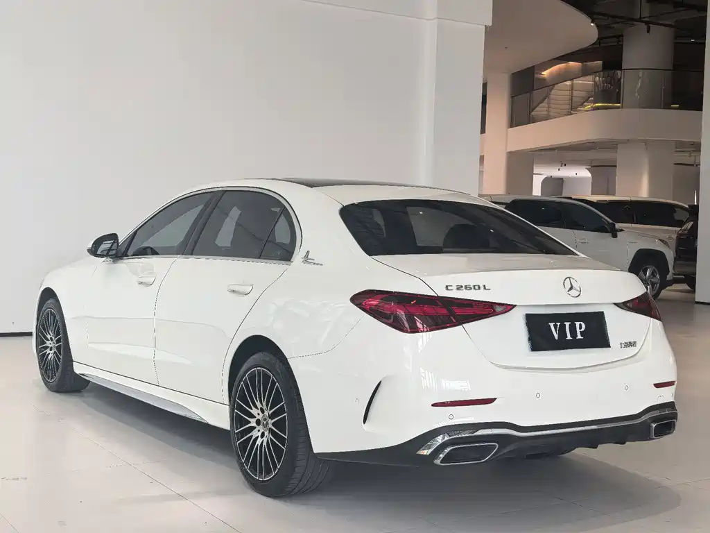 Mercedes-Benz C-Class — миниатюра 7