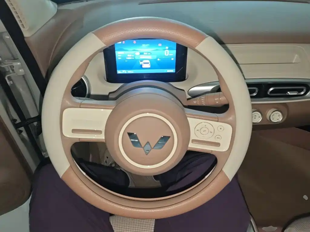 Wuling MINIEV — миниатюра 11