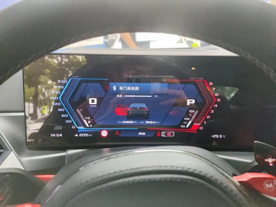 BMW M4 — миниатюра 7