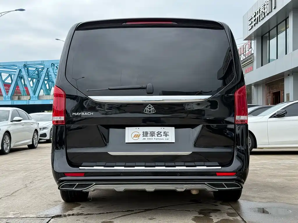Mercedes-Benz V-Class — миниатюра 10