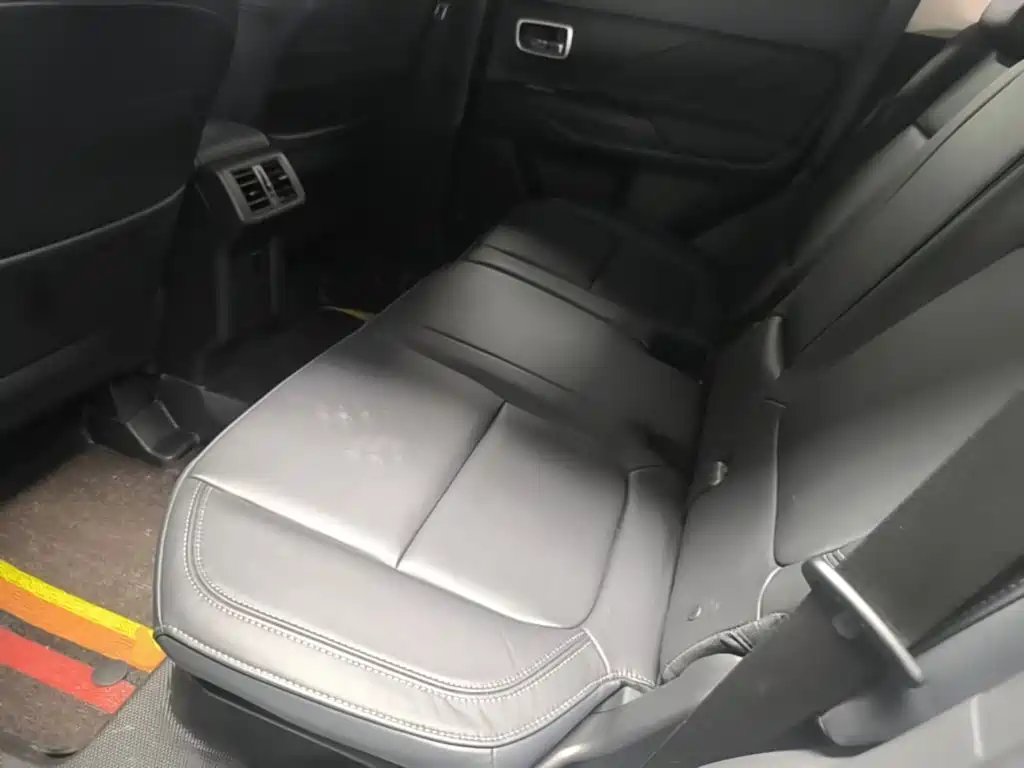 Mitsubishi Outlander — миниатюра 17