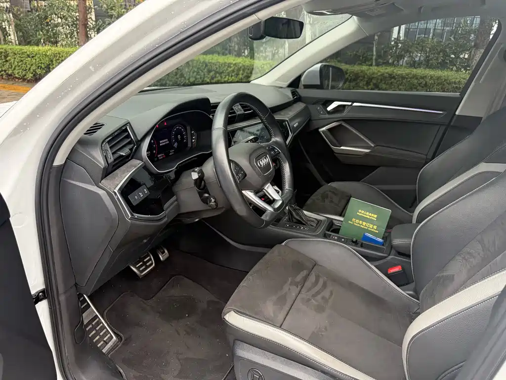 Audi Q3 — миниатюра 2