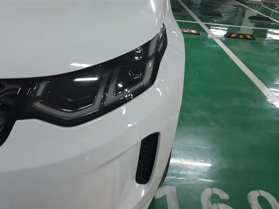 LAND ROVER DISCOVER SPORTS