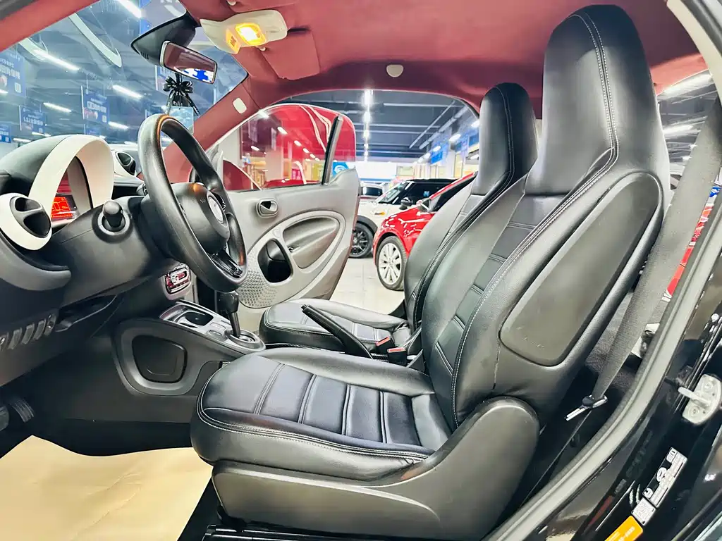 smart Smart Fortwo — миниатюра 17