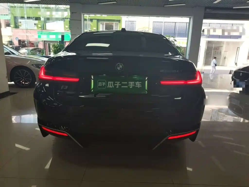 BMW i3 — миниатюра 6