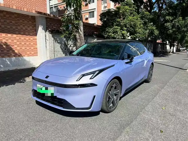 LYNK &CO. 07 EM P 2025