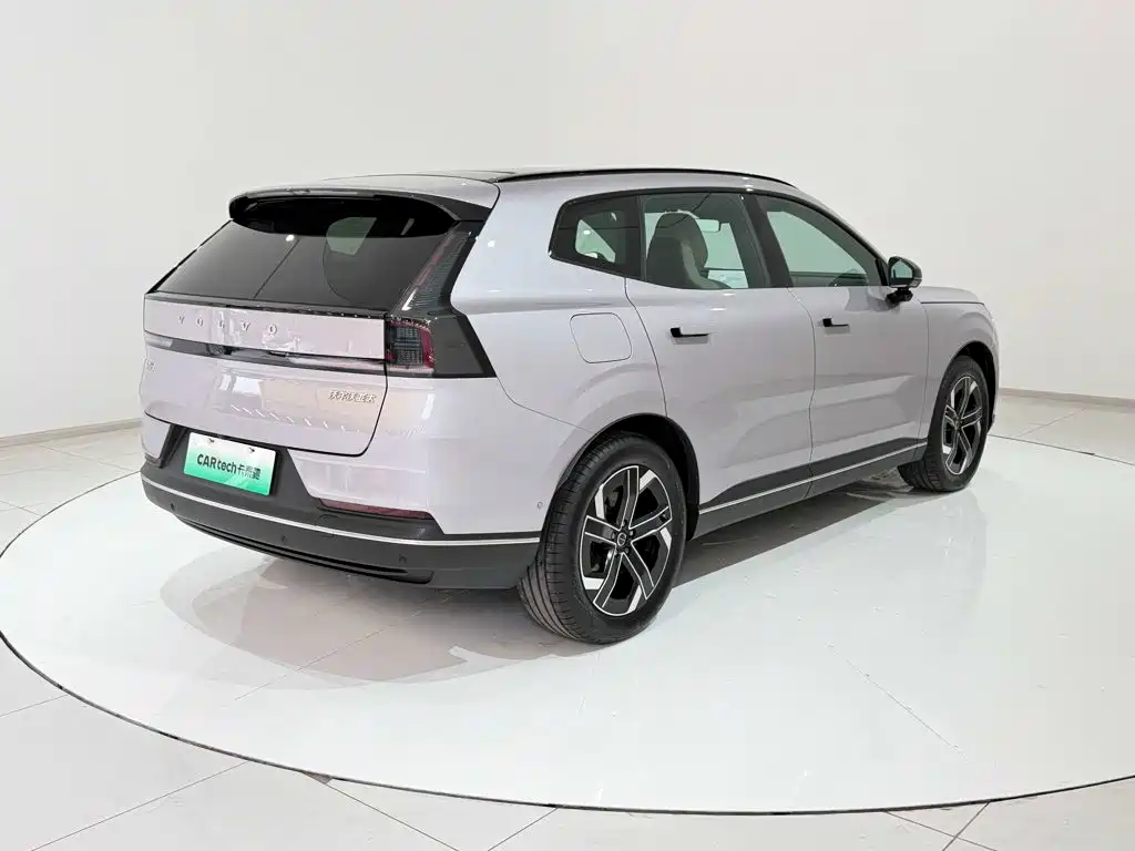 Volvo XC70 PHEV — миниатюра 26