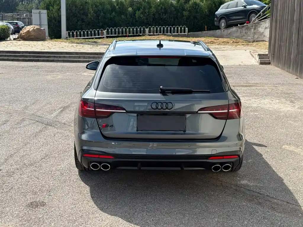 Audi S4 — миниатюра 10