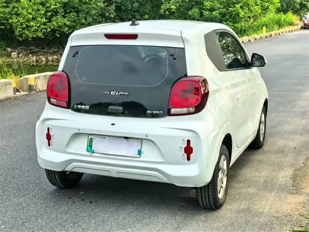Roewe Clever 2021 302km