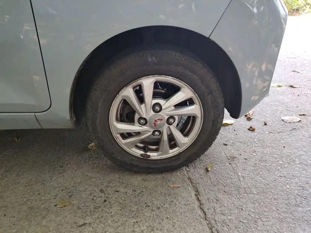 Wuling MINIEV — миниатюра 25