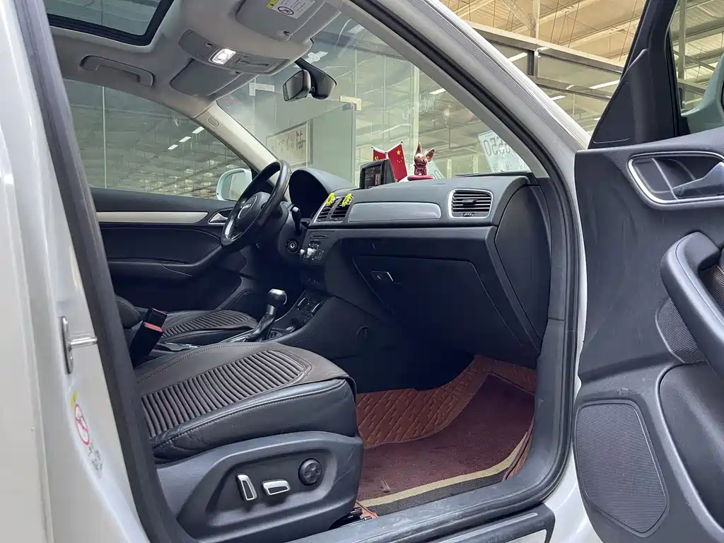 Audi Q3 — миниатюра 12