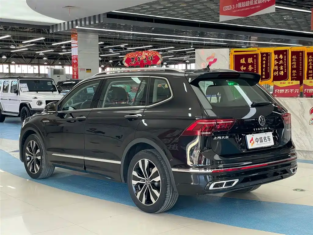 Volkswagen Tiguan L L 2024 330TSI AT R-Line