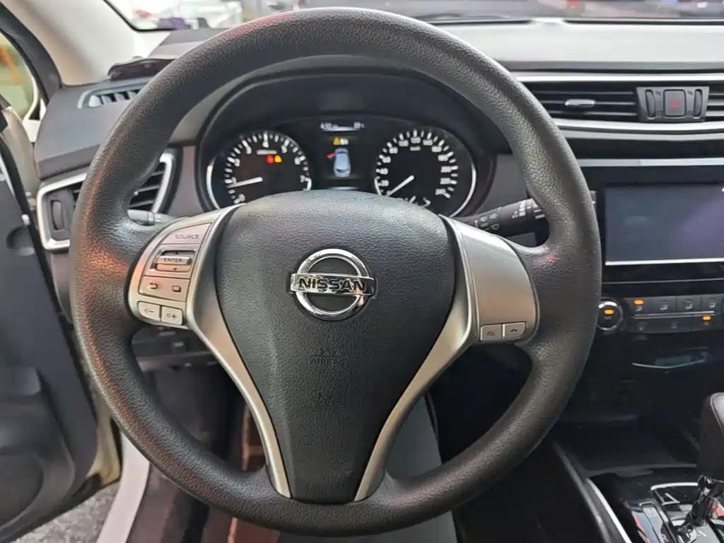 Nissan Qashqai — миниатюра 11