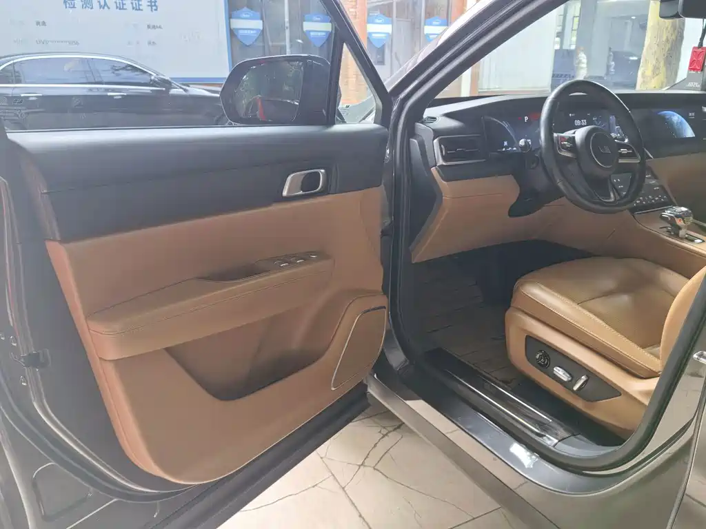 Li Auto Li ONE — миниатюра 4