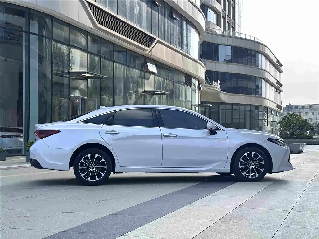 Toyota Avalon — миниатюра 26