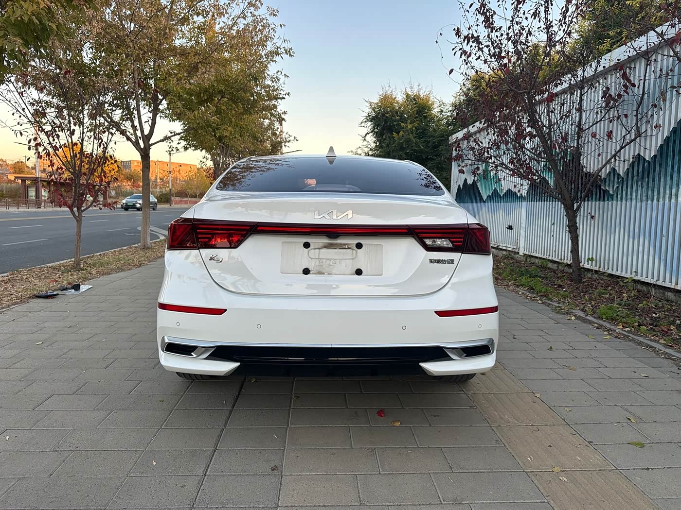 Kia K3 1.5 л 2023 г. Белый, пробег 32000 км