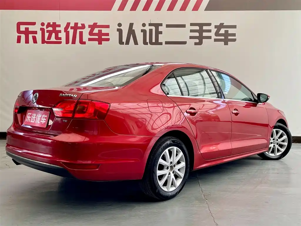 Volkswagen Sagitar 2012 1.4TSI AT Luxury