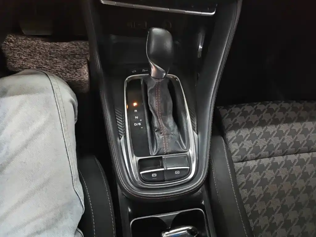 MG ZS — миниатюра 14